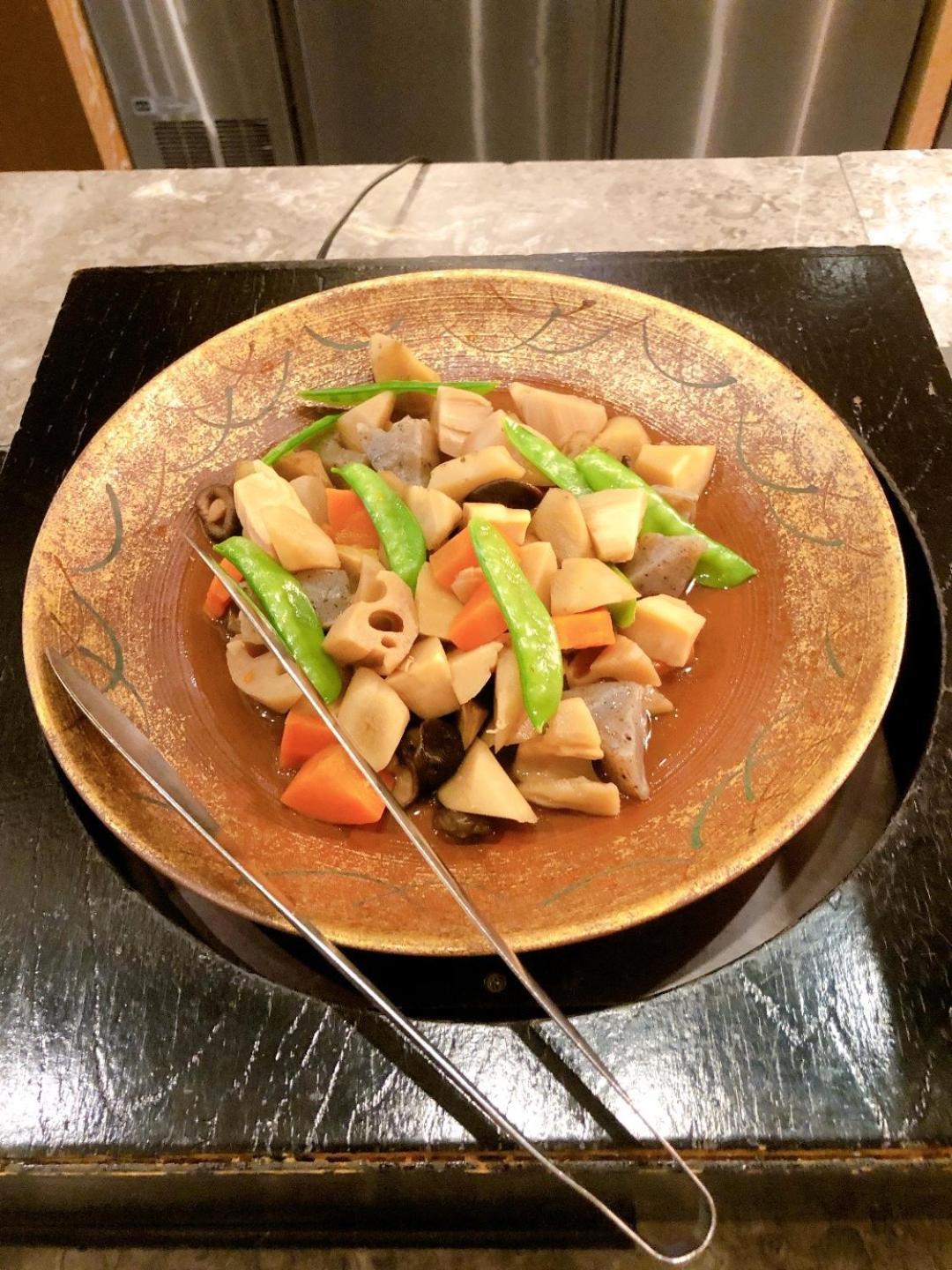Hotel Okura Fukuoka Фукуока Экстерьер фото A dish of shimeji mushrooms