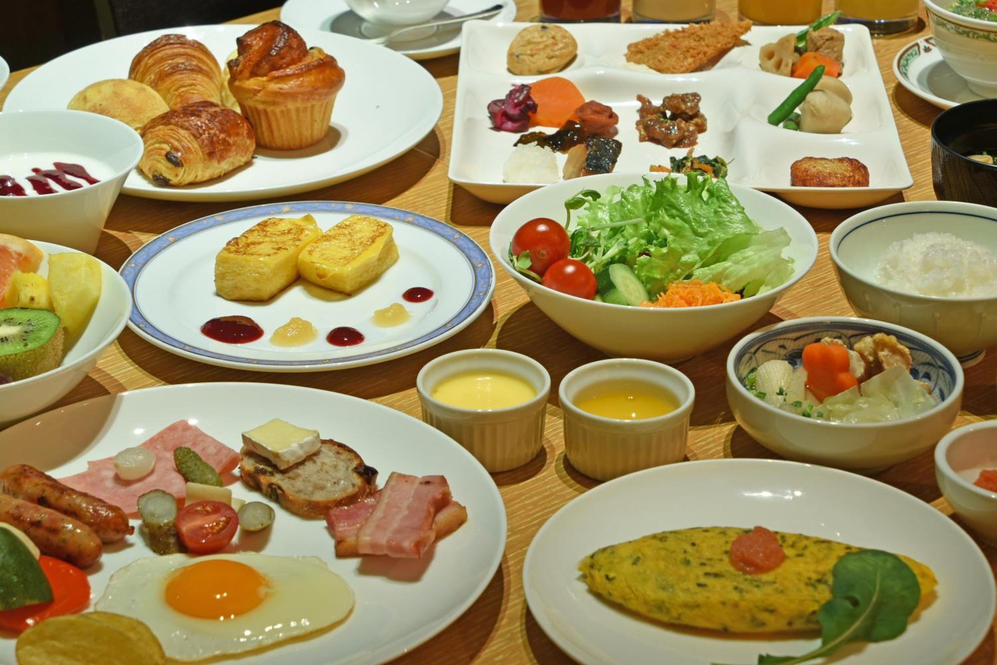 Hotel Okura Fukuoka Фукуока Экстерьер фото A Japanese breakfast
