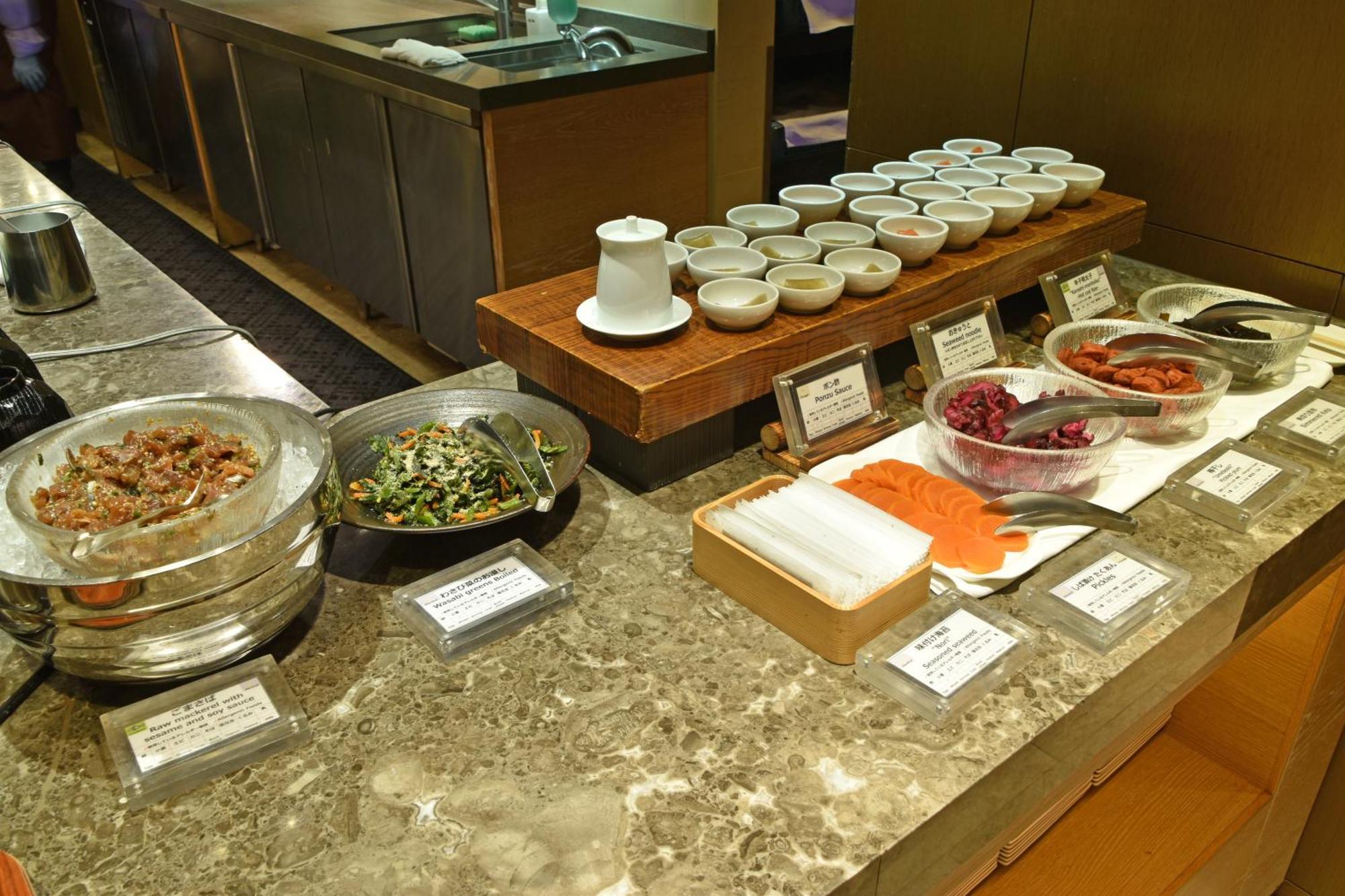 Hotel Okura Fukuoka Фукуока Экстерьер фото A selection of Korean banchan