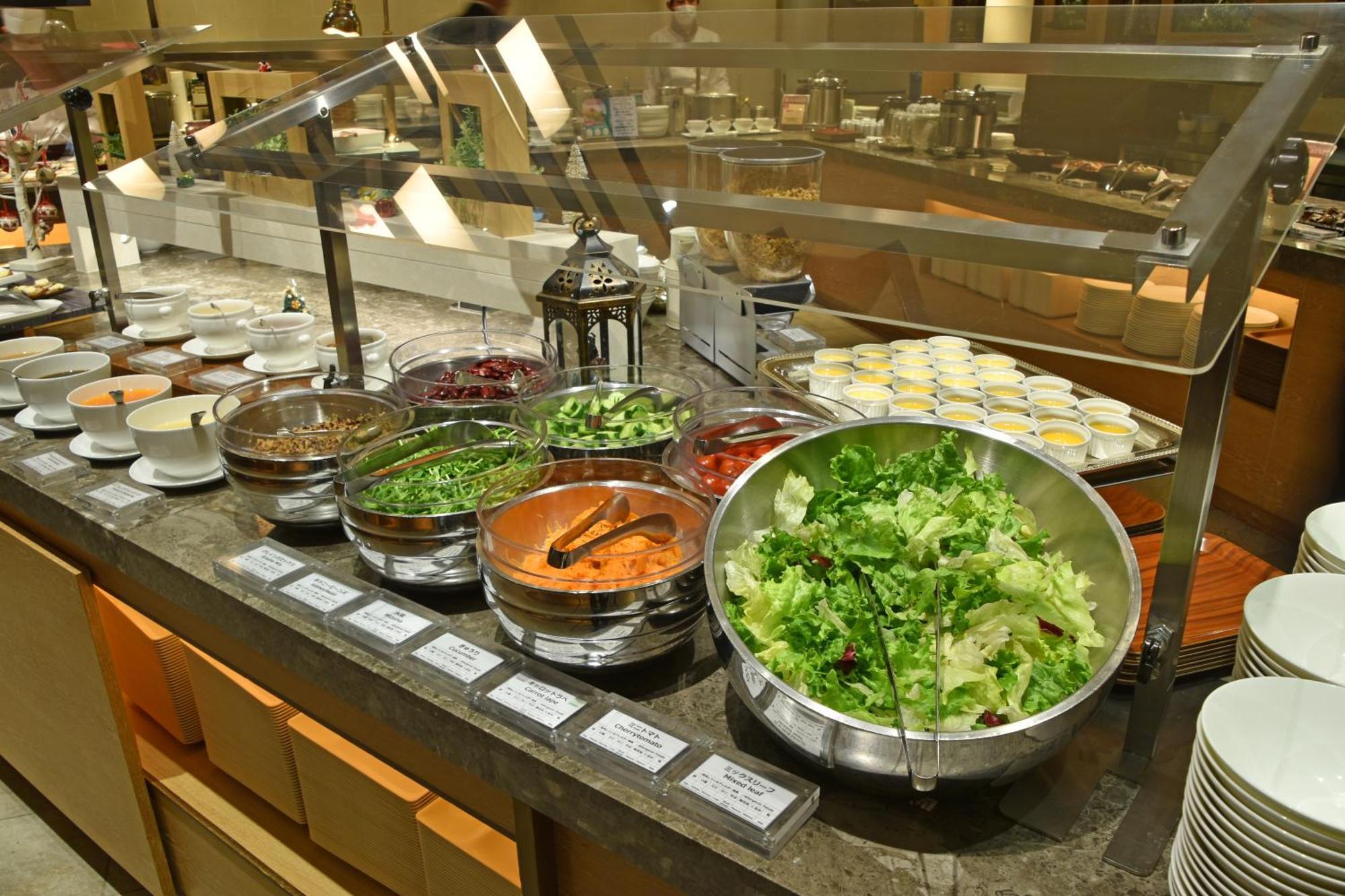 Hotel Okura Fukuoka Фукуока Экстерьер фото A salad bar
